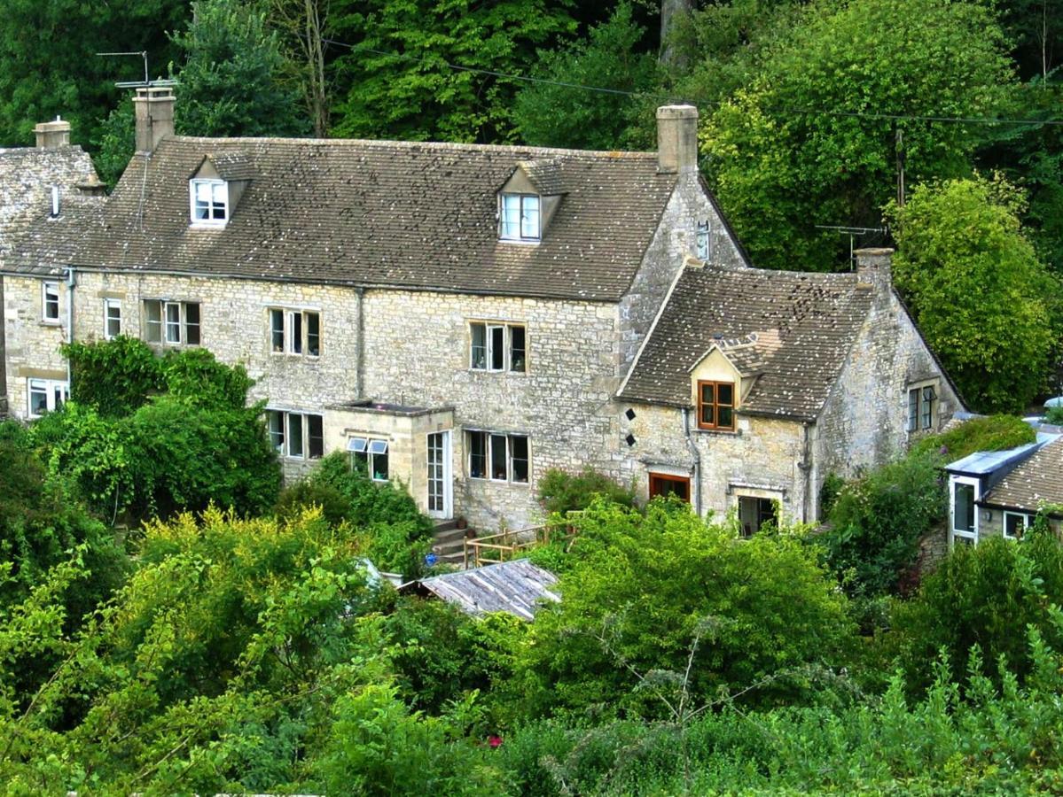 Dove Cottage Bisley  Exterior photo