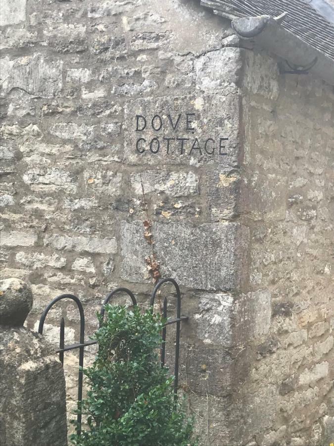 Dove Cottage Bisley  Exterior photo