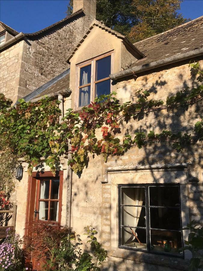 Dove Cottage Bisley  Exterior photo